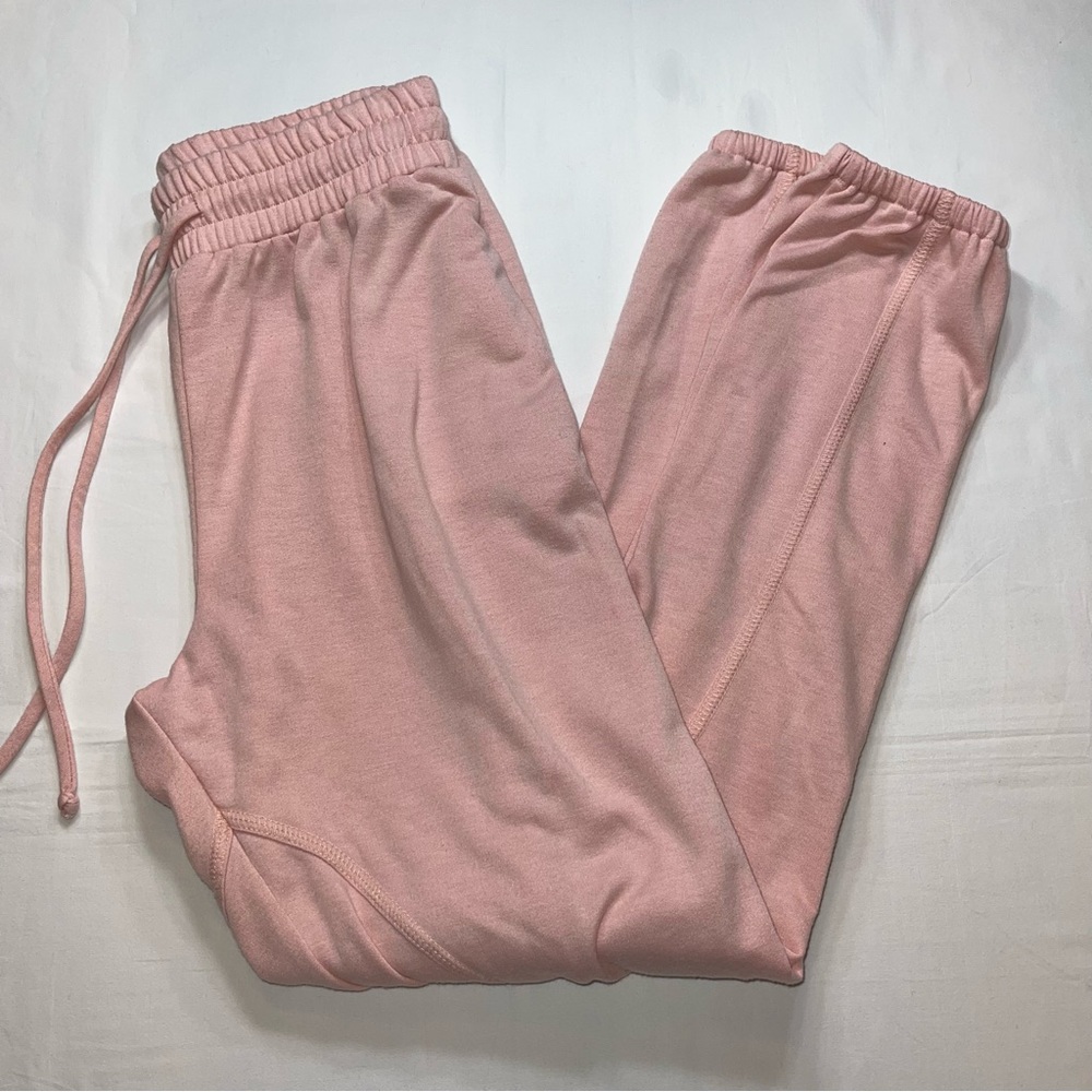✨HOSTPICK✨Kittenish Jogger - Picture 1 of 10